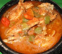 Kedjenou de poulet bien pimenté