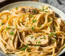Spaghetti escalope de poulet aux fines herbes