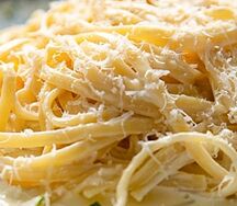 Spaghettis a la sauce blanche et fromage