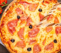 Pizza  jambon de boeufs
