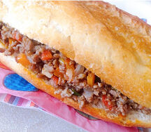 Sandwich à la viande hachée assaisonnée