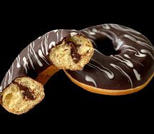 Донат с шоколадом