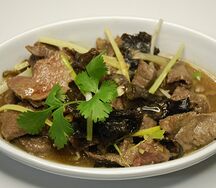 Porc aux champignons noirs