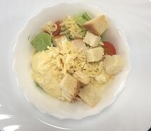 Салат аля-Цезарь с курицей