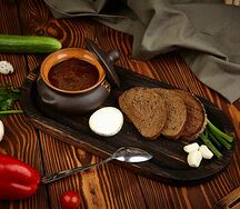 Борщ с курицей и сметаной
