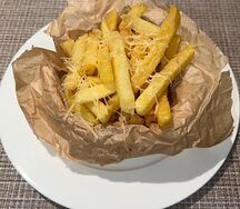 Картофель фри с пармезаном