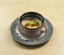 Мацони с грецким орехом и медом