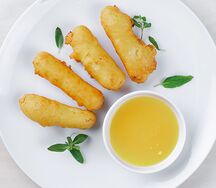 Жареное молоко с апельсиновым соусом