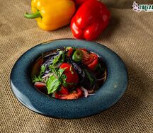 Салат из бакинских томатов с зеленью