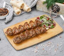 Люля-кебаб из свинины и говядины в лаваше