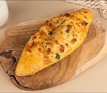 Хачапури с сыром и зеленью