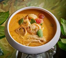 Том Ям с креветками на кокосовом молоке