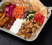 Шаверма на тарелке макс