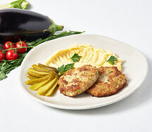 Котлеты из индейки и курицы с картофельным пюре