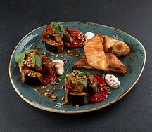 Салат из хрустящих баклажанов