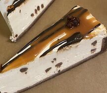 Чизкейк Нью-Йорк с шоколадом и орехом пекан