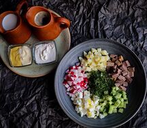 Окрошка с говяжьим языком и кефиром