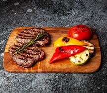 Медальоны из говядины
