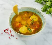 Уха по-царски из лосося
