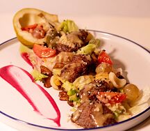 Теплый салат с куриной печенью