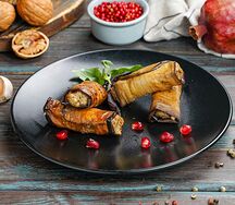 Рулетики из баклажанов