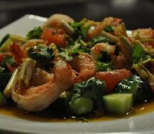 Горячий салат Тайский с морепродуктами