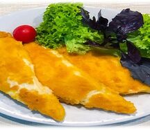 Сыр жареный в кукурузных хлопьях