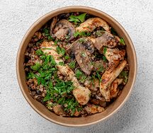 Каша гречневая с куриным филе и грибами
