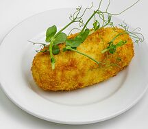Зраза картофельная с яйцом и зеленью