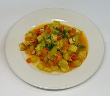 Кабачки жареные с овощами