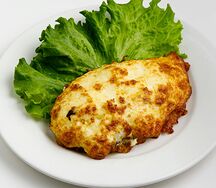 Филе куриное, запеченное с помидором
