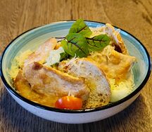 Салат Цезарь с курицей