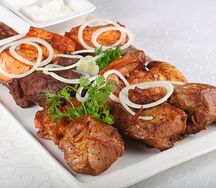 Шашлык из cвинoй шеи