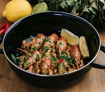 Вареный рак с соусом Том Ям (мелкий)