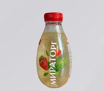 Зеленый холодный чай с клубникой Мираторг