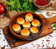 Шапочки шампиньонов с сыром