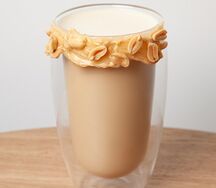 Большой арахисовый раф
