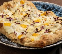 Римская пицца Четыре сыра