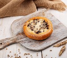 Ватрушка с шампиньонами