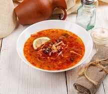 Солянка мясная