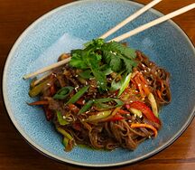 Wok Лапша соба с говядиной