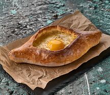 Хачапури по-аджарски