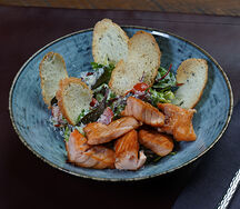 Цезарь с лососем