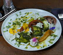 Капрезе с муссом дорблю