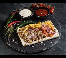 Шаурма в ланч-боксе куриная