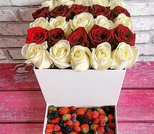 Шкатулка Berries & Roses