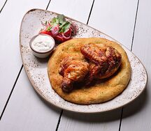 Цыпленок тандури на домашней лепешке