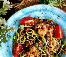 Удон с мидиями и креветками