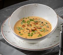 С копченой кукурузой и цыпленком