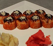 Запеченный ролл со снежным крабом